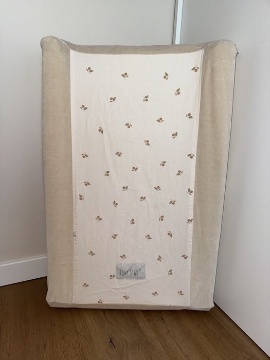 Przewijak niemowlecy