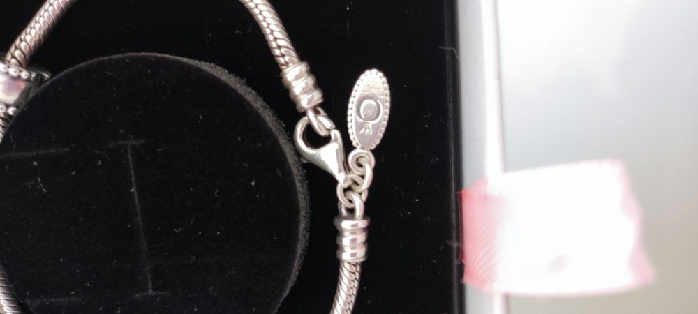 Pulseira Pandora mosquetão