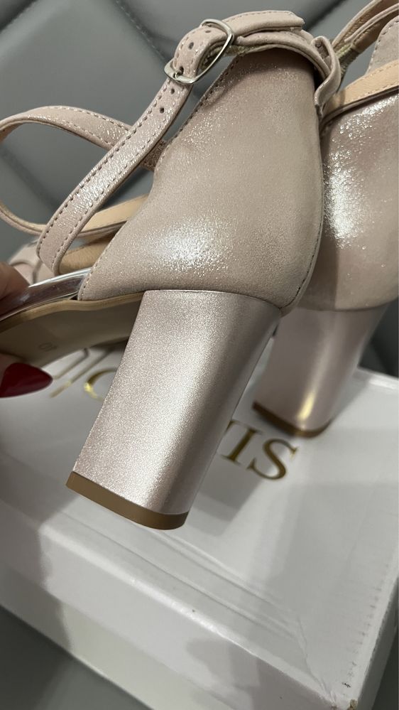 Buty Gamis 40 skóra naturalna błyszczące z kamienie kryształy sandały