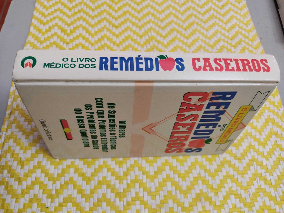 O livro médico dos remédios caseiros 
Edição: Parsons- Waltson- Press