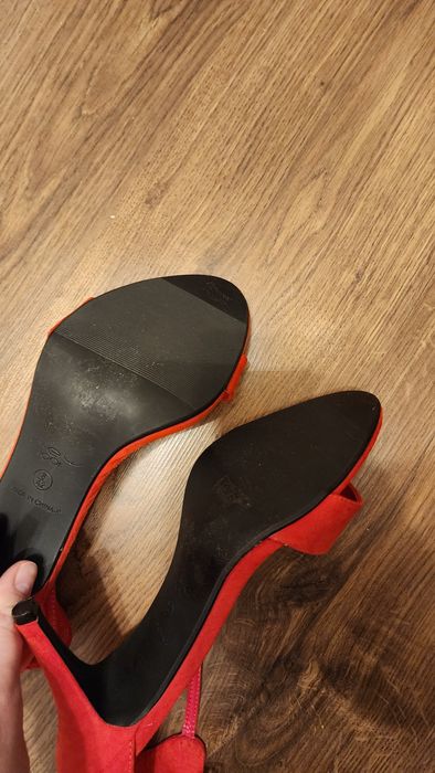 Святкові босоніжки 42р