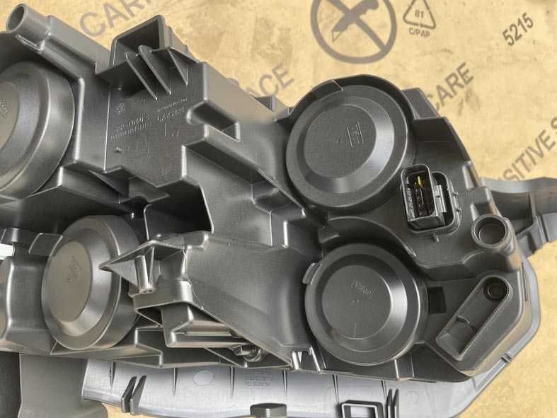 otica frontal ESQ partner III fase 2 / berlingo III fase 2 / doblo III