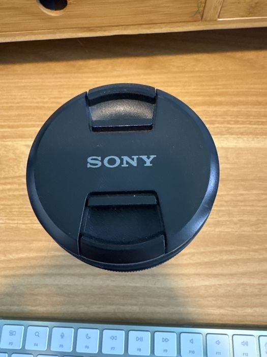 LENTE SONY FE 3.5-6.3 / 24-240