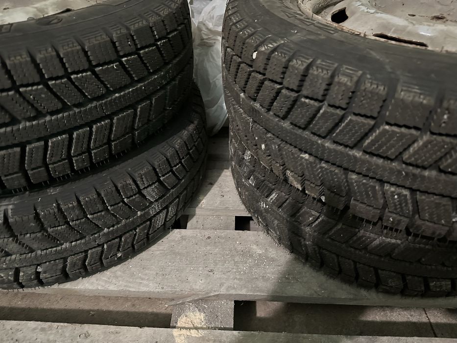 Продам зимові шини 175/70r13