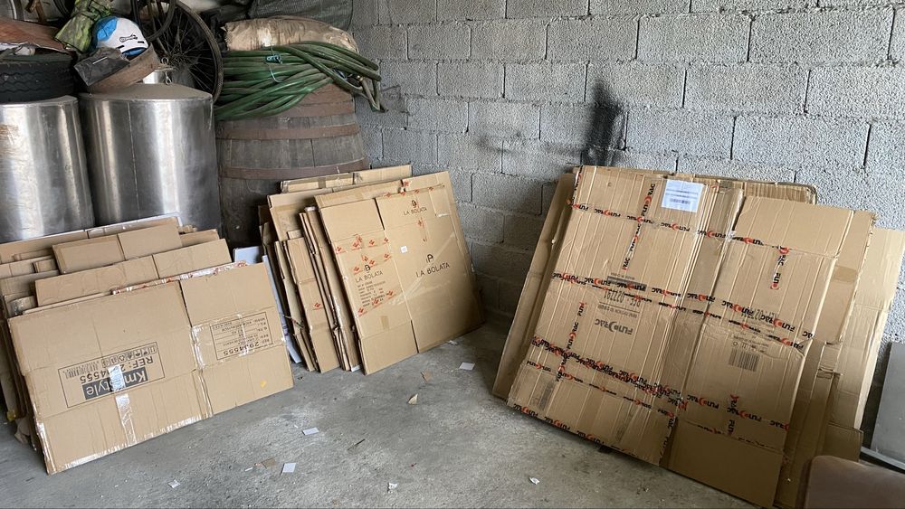 Caixas cartão usadas