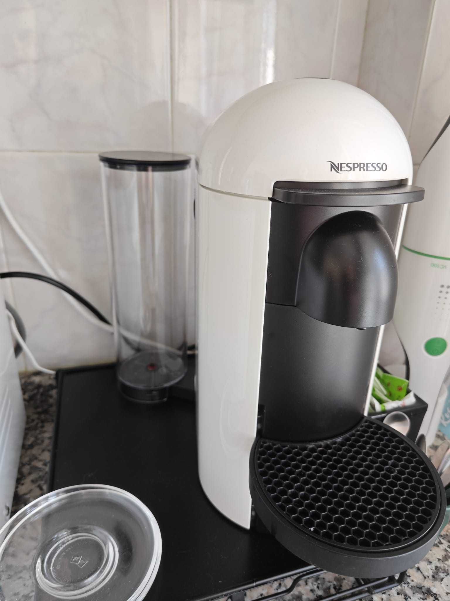 Nespresso Plus White C