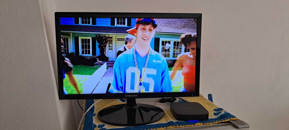 SÓ 20 EUROS - Monitor 22" com 2x HDMI