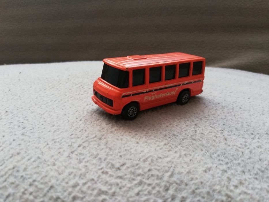 Stary samochodzik kolekcjonerski resorak Corgi Juniors Bus Mercedes