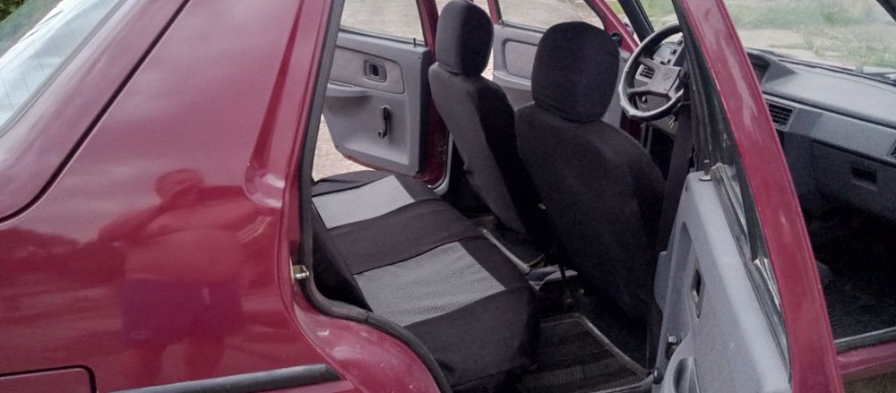 ЗАЗ славута  Люкс