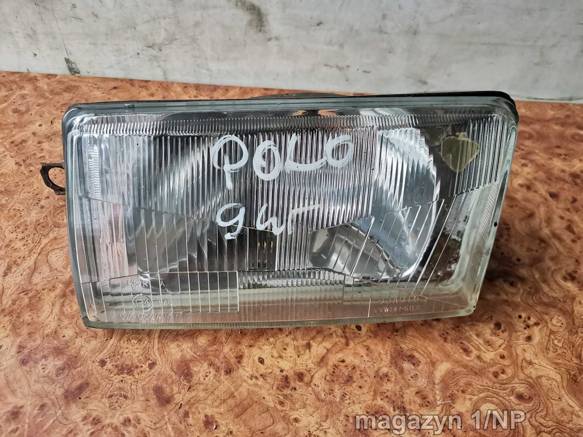 Volkswagen Polo II lampa lewy przód