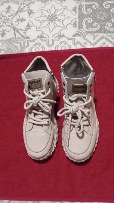 Хайтопи, черевики/кросівки на платформі