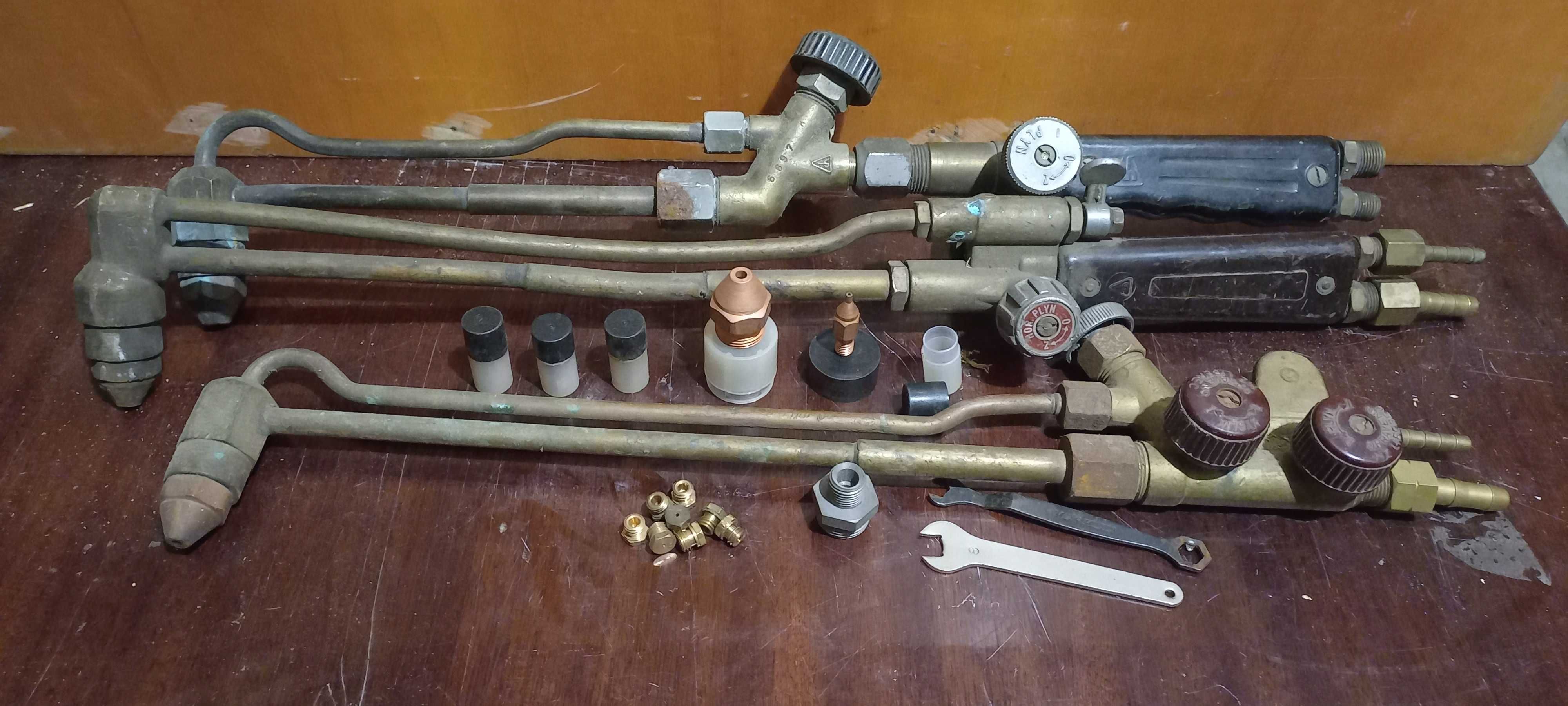Болгарка. Рубанок. Газовий різак. Шуруповерт