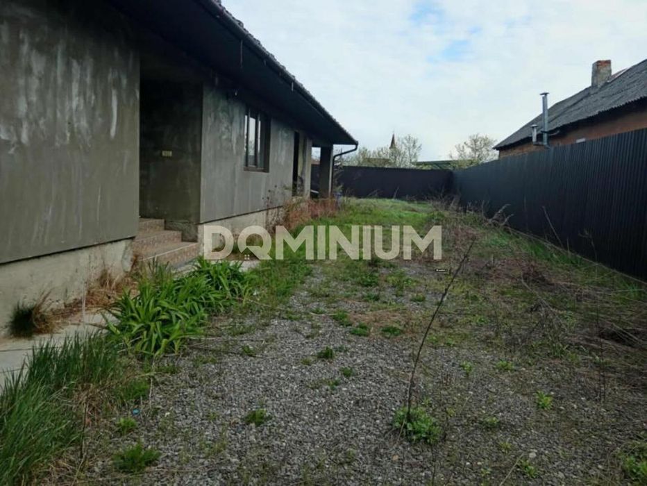 Доглянутий будинок з ремонтом, с. Неветленфолу