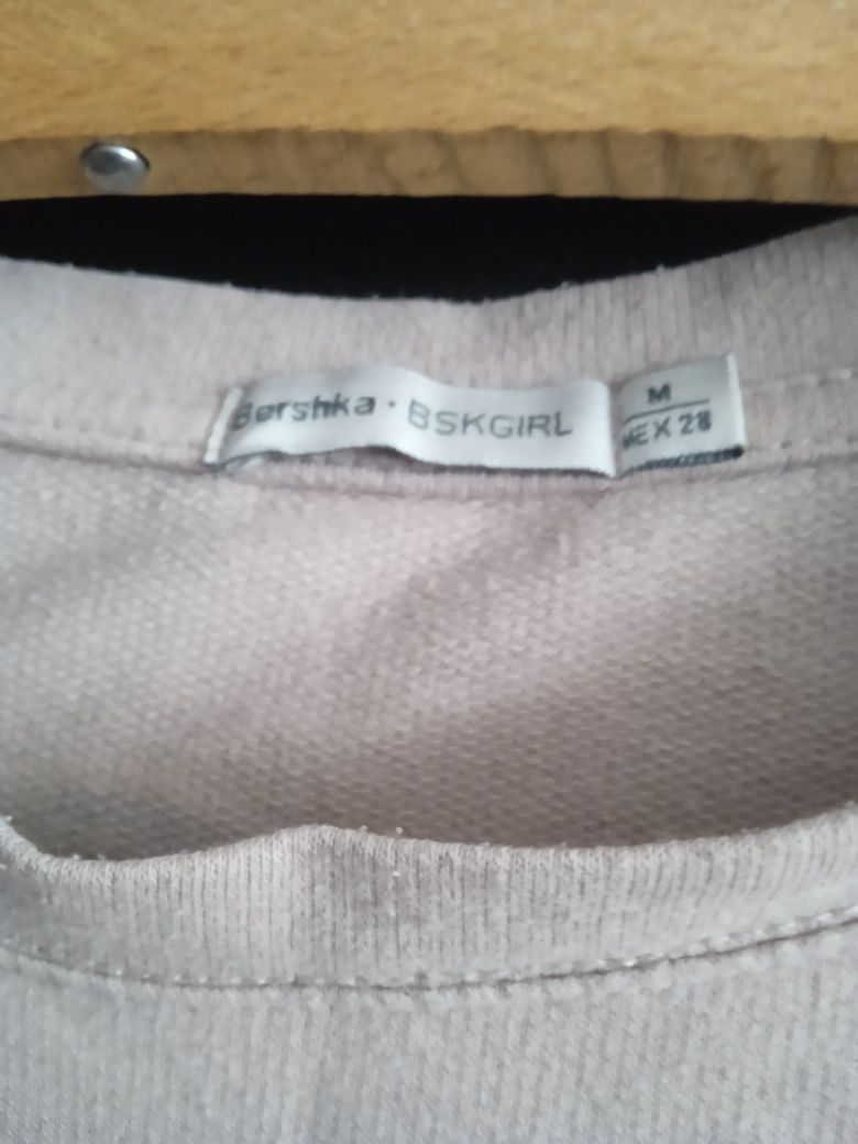 Bluzka damska z krótkim rękawem Bershka