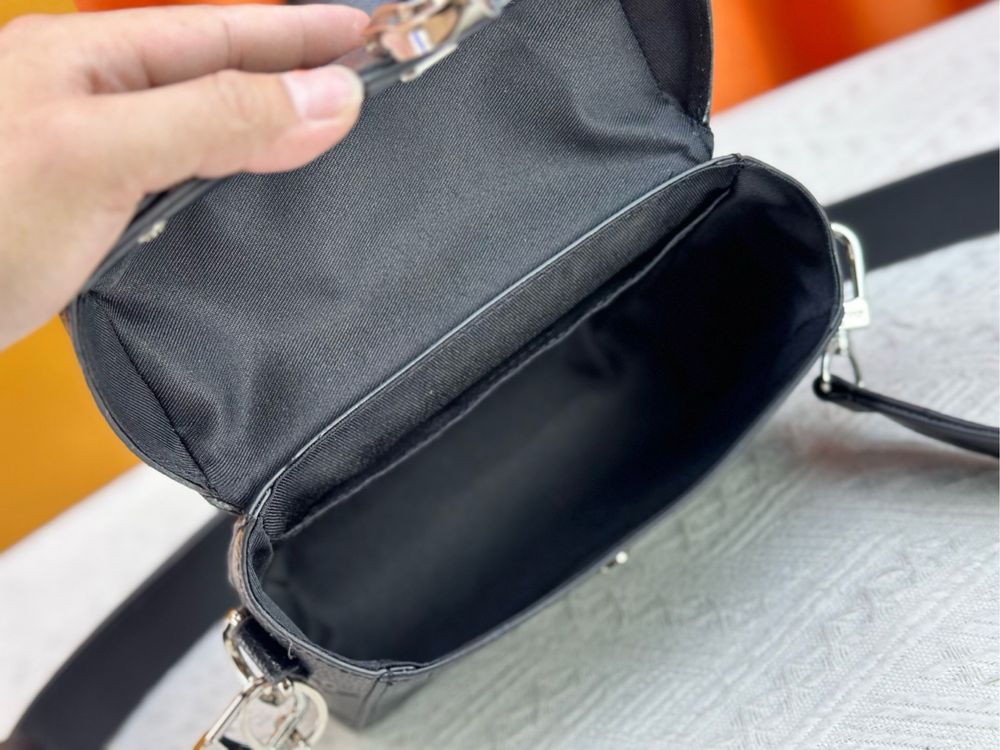 Louis Vuitton soul trunk черная кожаная сумка мужская унисекс