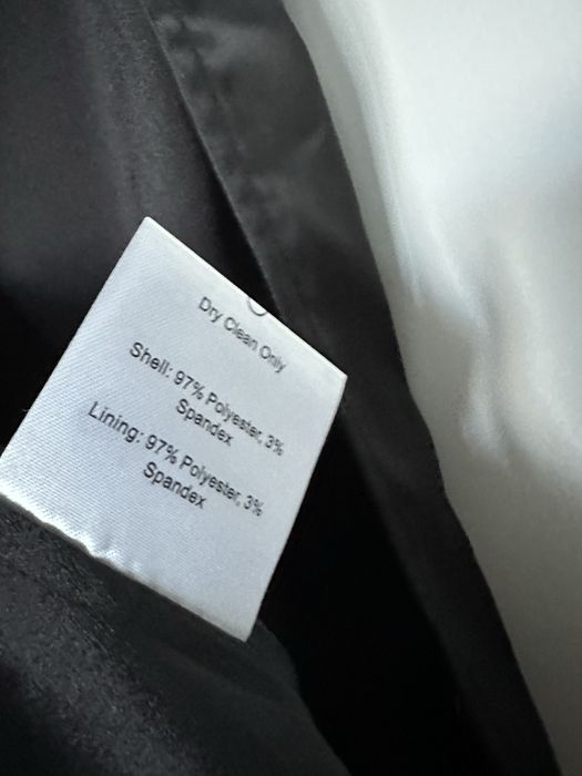 NOWA Czarna sukienka Odd Muse na jedno ramię z rozcięciem elegancka M