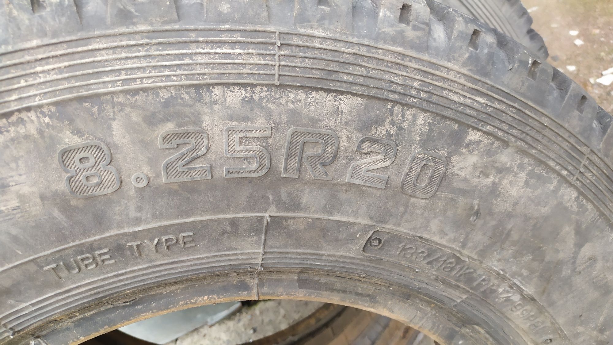 Резина 8.25-20 б/у