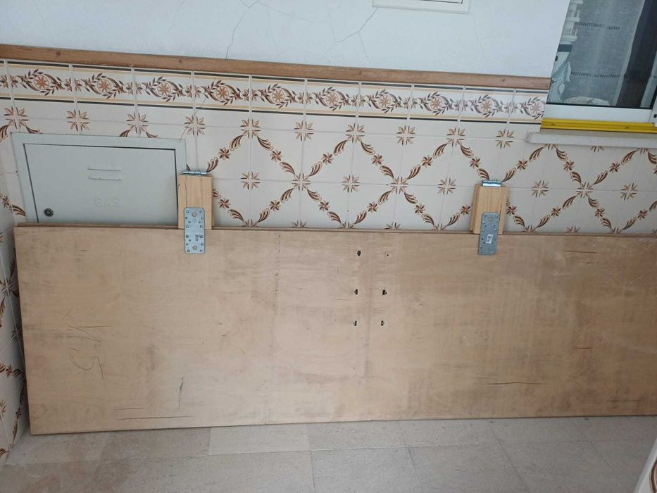 Duas placas de contraplacado