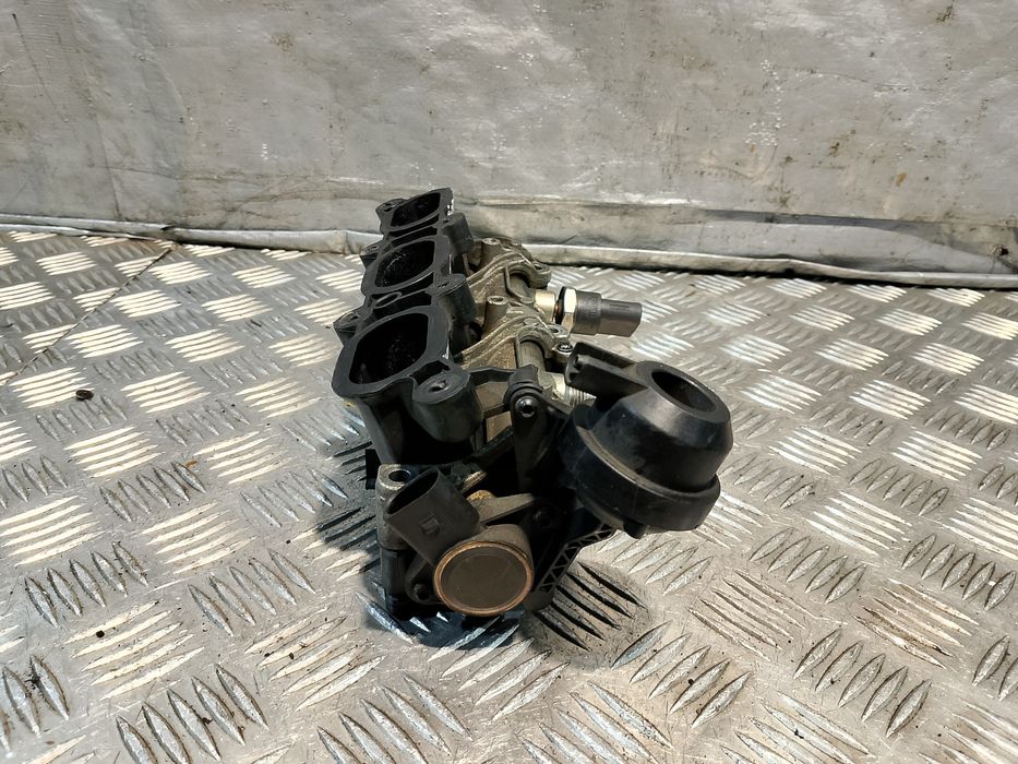 Kolektor Ssący + Listwa Wtryskowa Audi A6 C6 3.2 V6 06E133109H