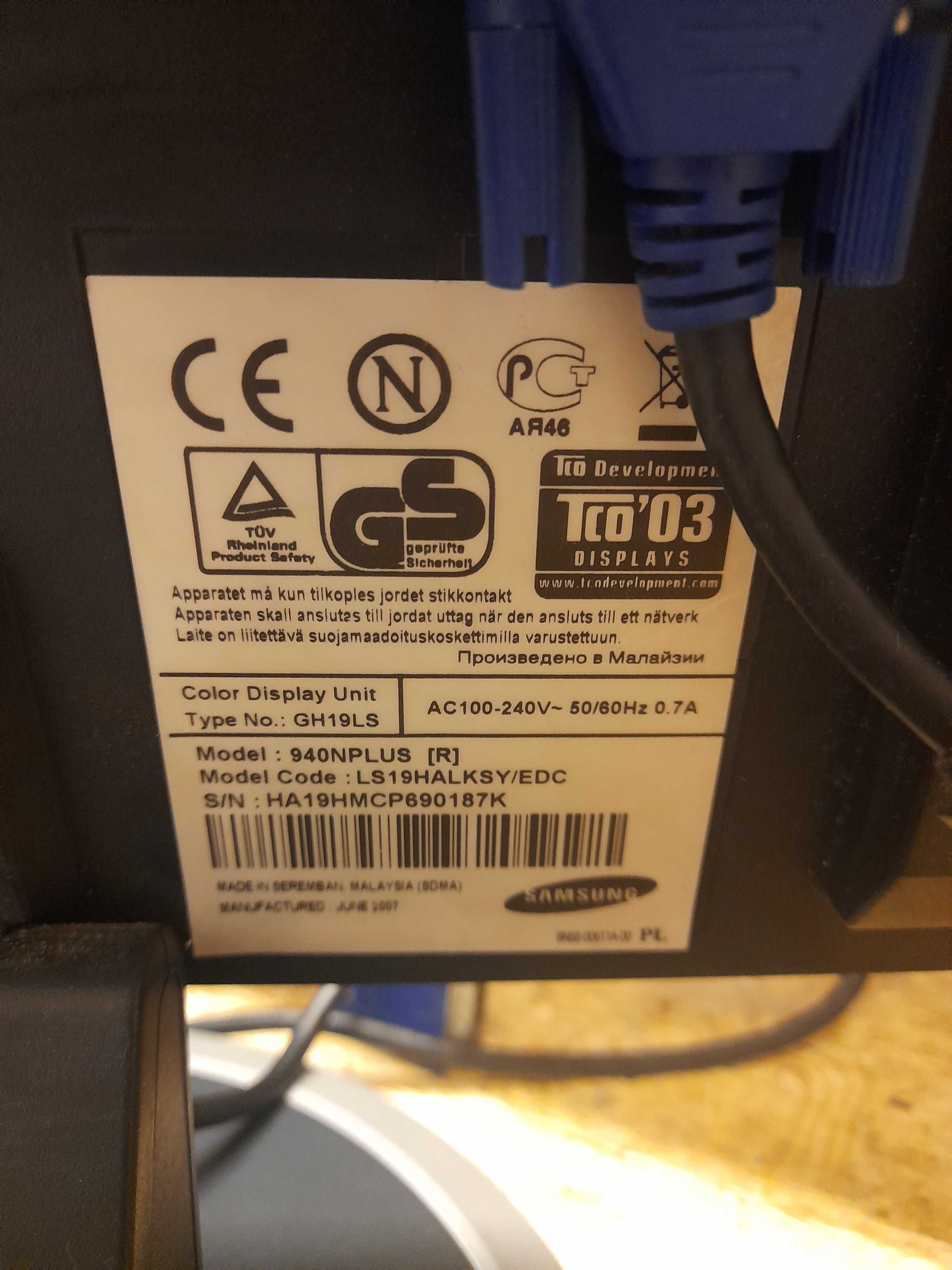 Samsung SyncMaster 940n Plus Monitor