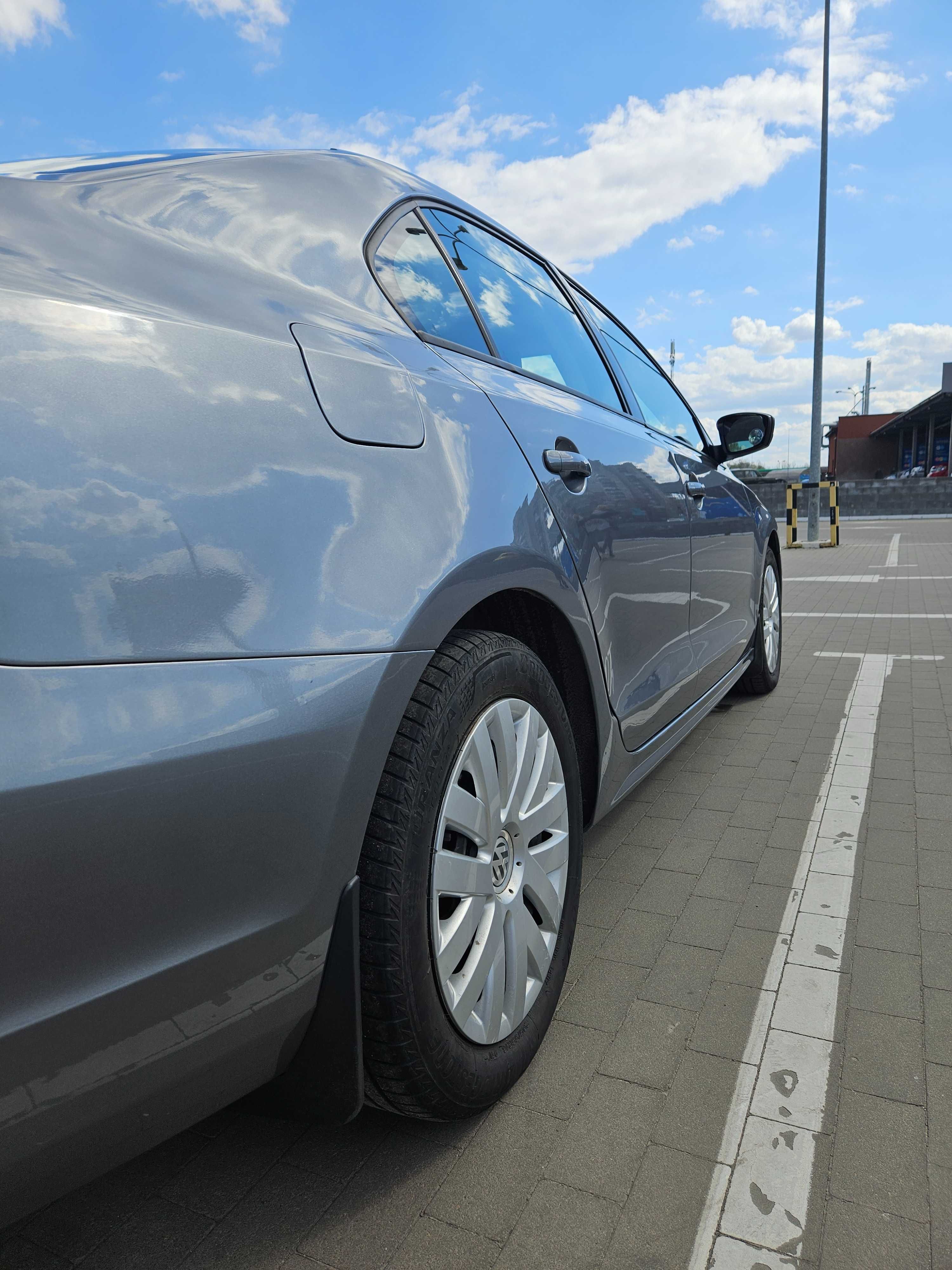 Volkswagen Jetta 2012 року