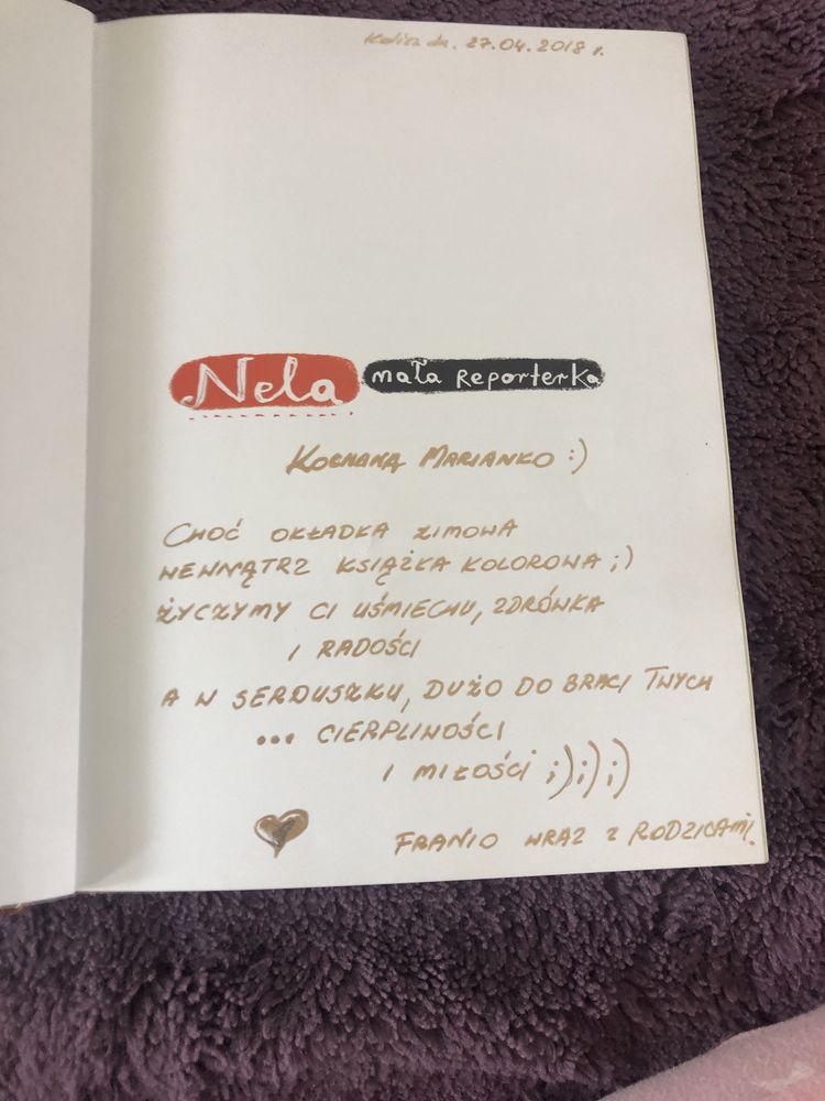 4 różne książki o Neli
