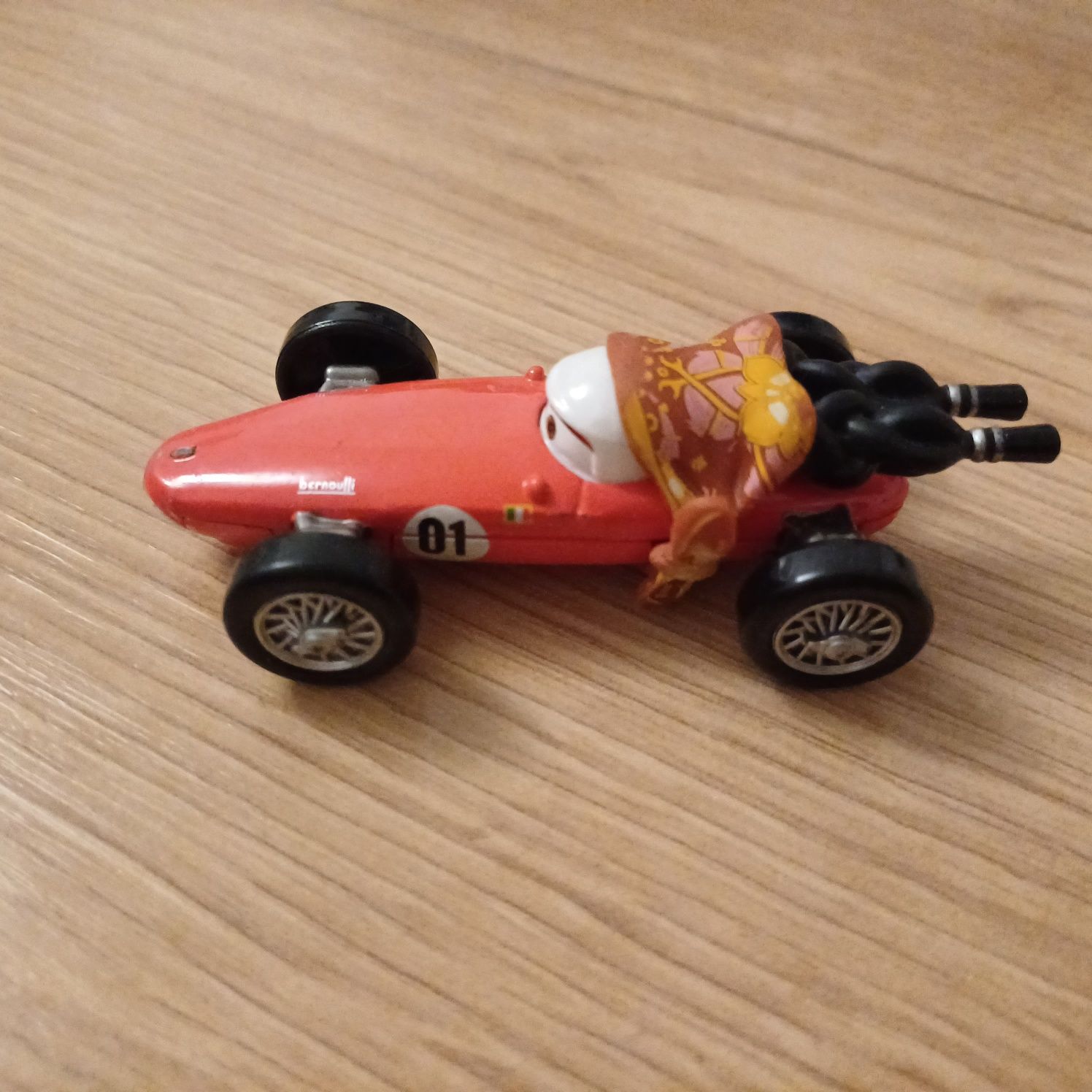 Mama Bernoulli Francesco Paltegumi Auta Cars McQueen