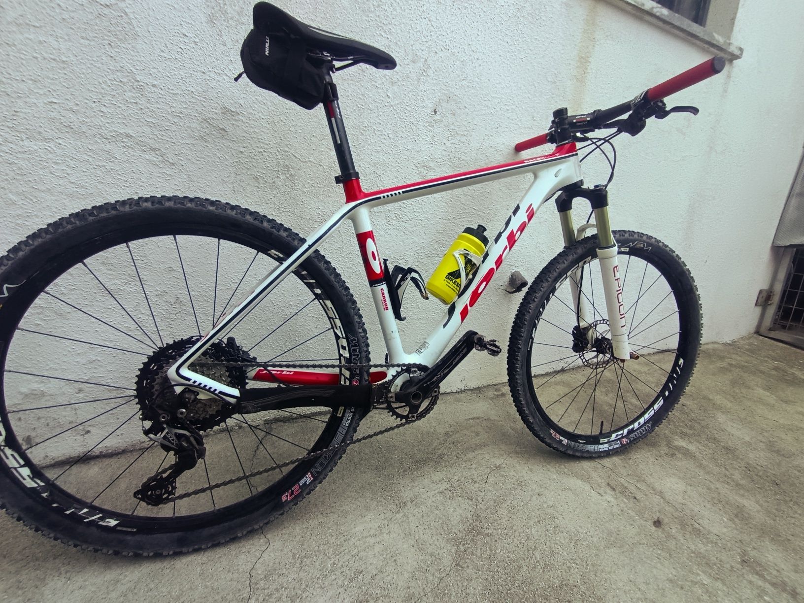 Bicicleta Jorbi carbono