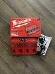 Зарядний пристрій Milwaukee 48-59-1204 M12. 220v,