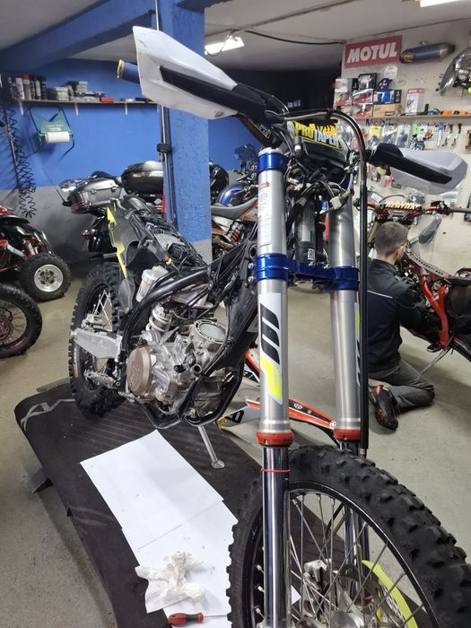 Husqvarna TEI 300 Jarvis