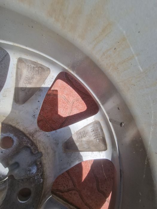 Диски від  Нисан жук на 17