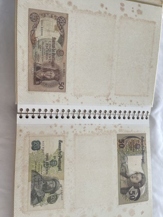 Lote de 10 notas de Portugal e França