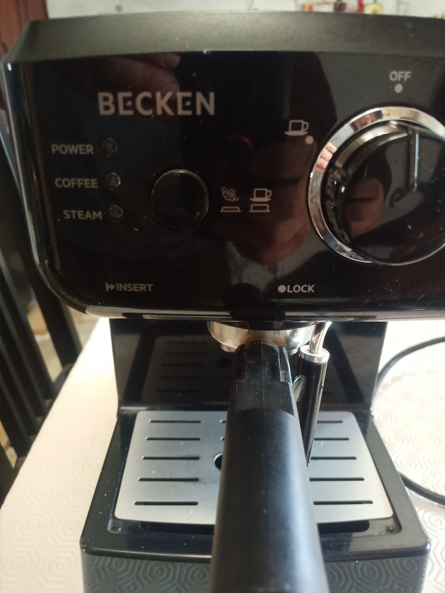 Máquina de café BECKEN