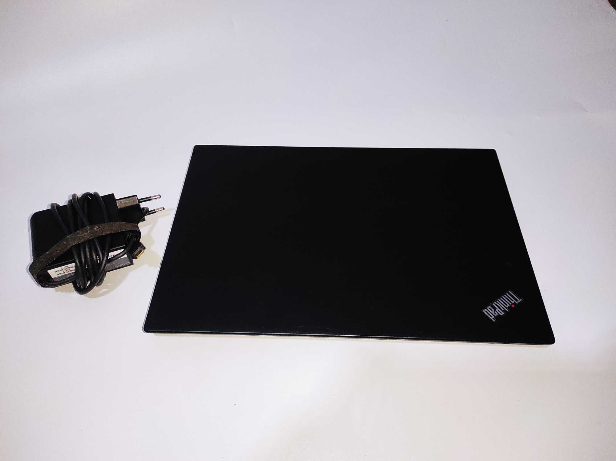 Kompaktowy, solidny, dotykowy, lekki Lenovo ThinkPad Ryzen 7 Gwarancja