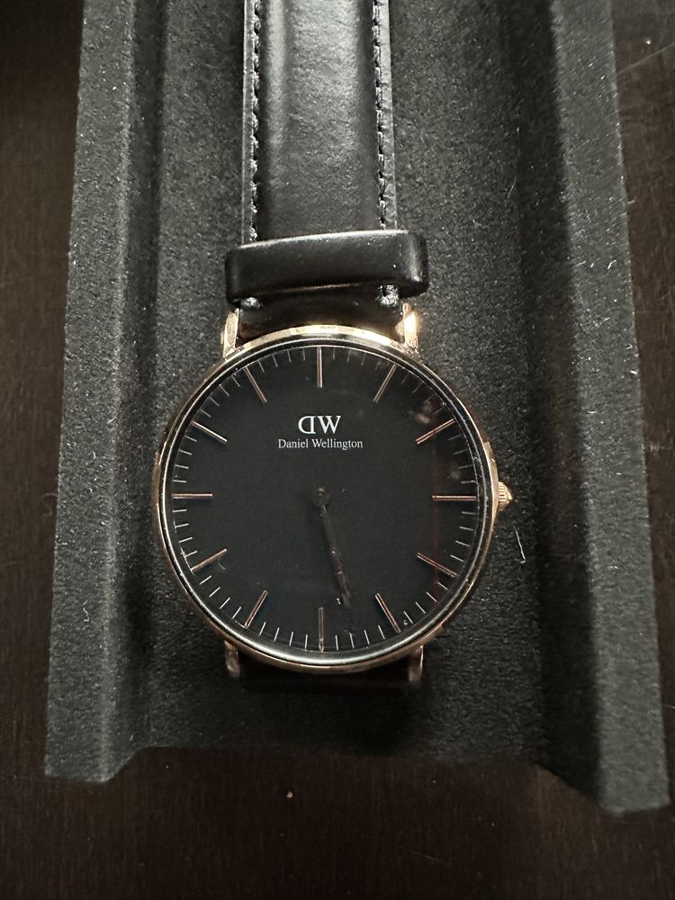 Nowy zegarek Damski Daniel Wellington