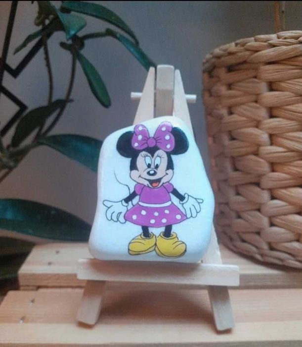 Malowany kamień, Rękodzieło, Myszka Minnie