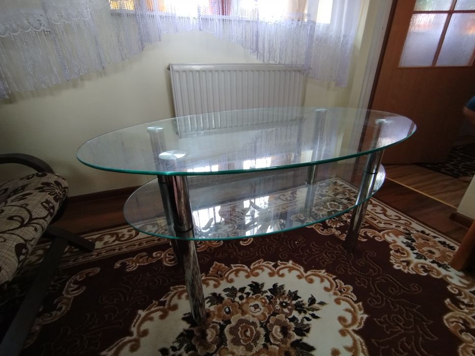 Szklany stolik kawowy