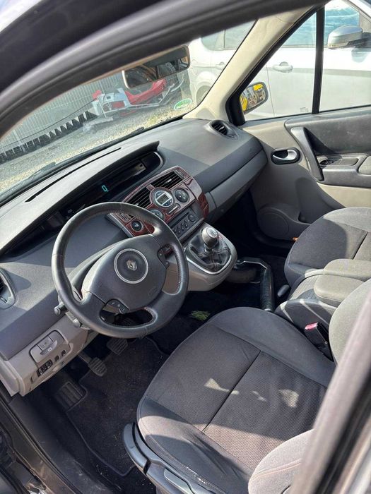 Renault Scenic 2.0 benzyna wersja cross