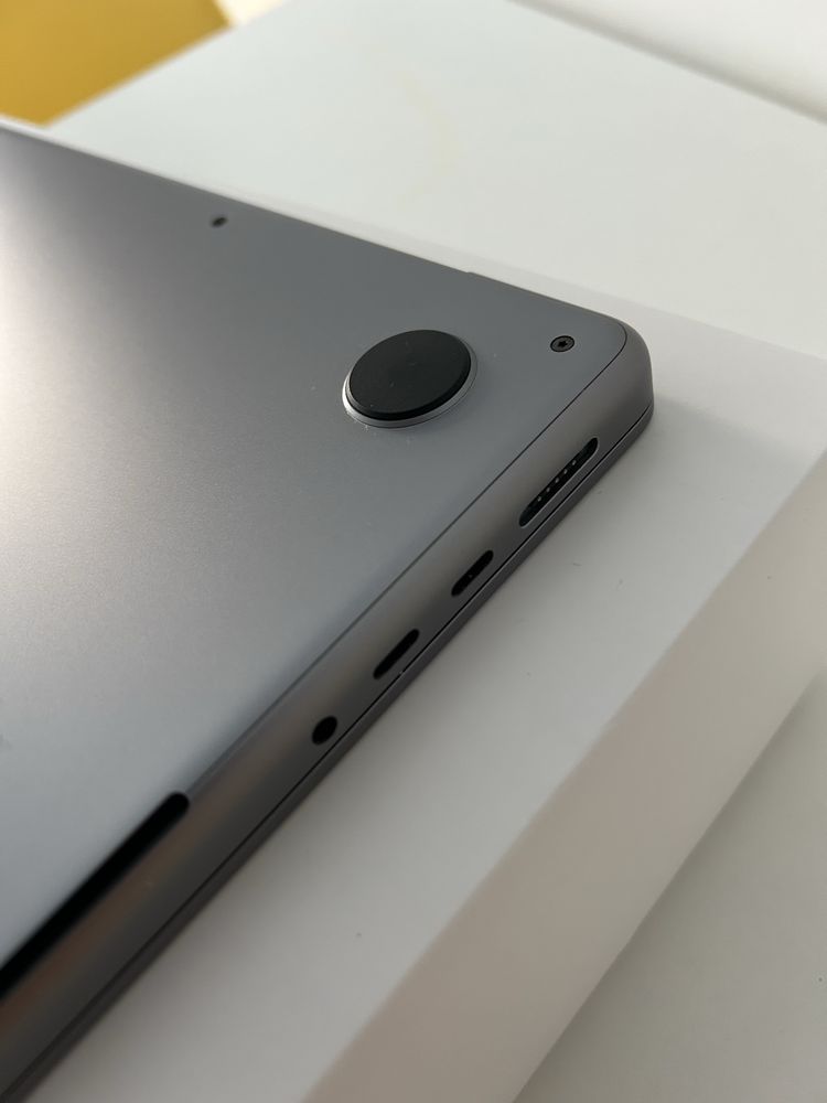 Macbook Pro 14 M1 PRO | 16GB | 1TB | 10-core CPU |A2442| Idealny