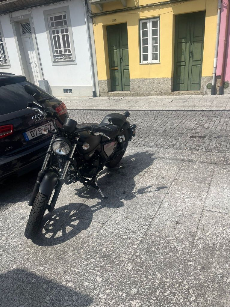 Keeway 125 Preta