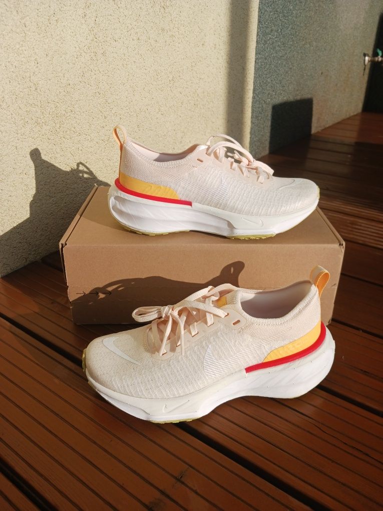 Buty do biegania Nike WMNS Invincible Run FK 3