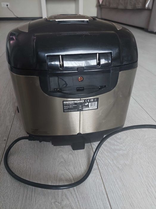 Мультиварка Redmond RMC-FM4502
