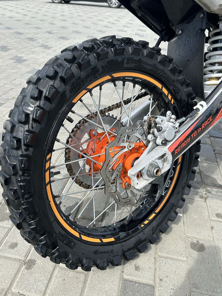 Продам мотоцикл Kovi Max 300