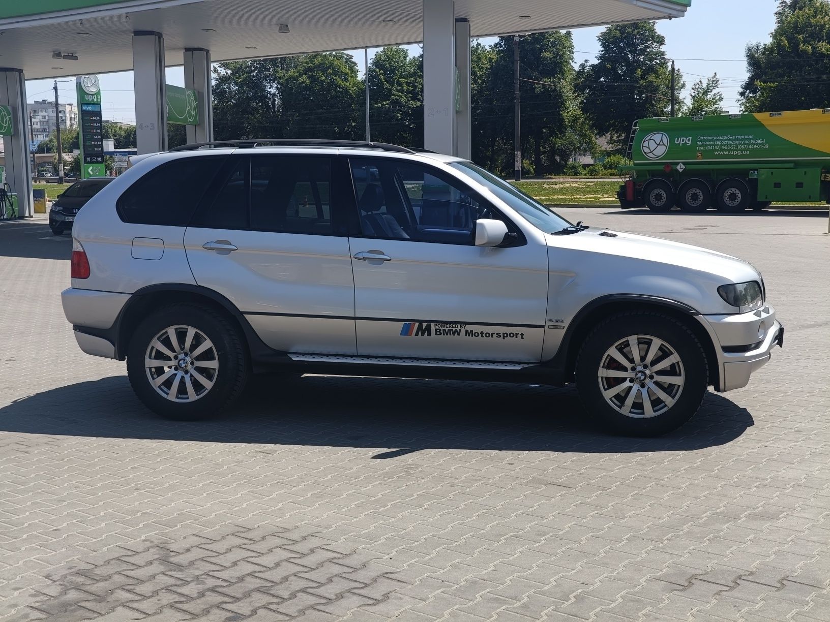 Bmw x5 4.6 газ бензин