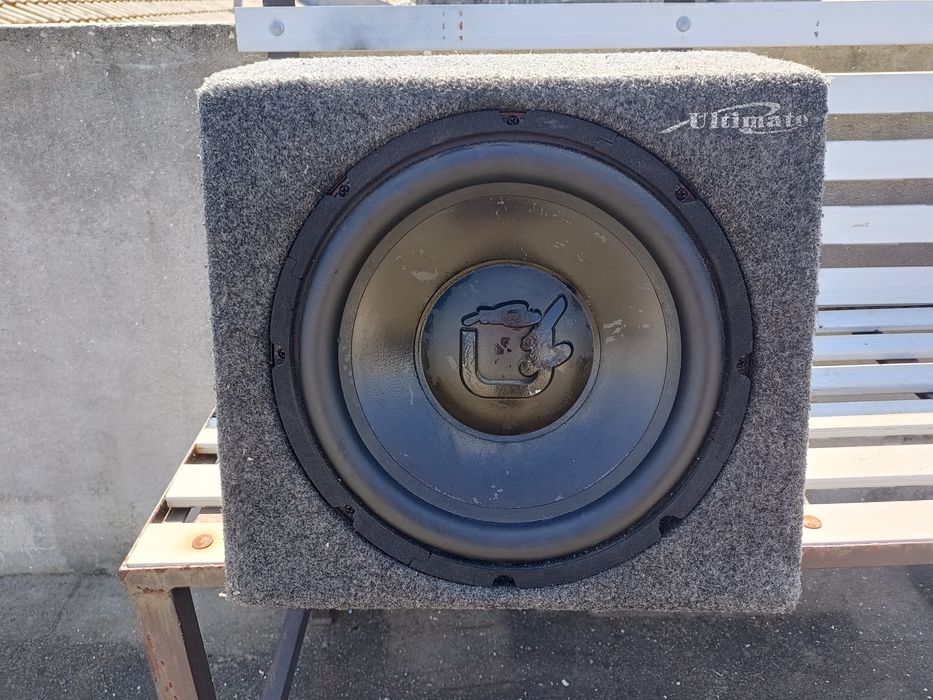 Subwoofer ultimate 800w + amplificador magnat 600 w como novo
