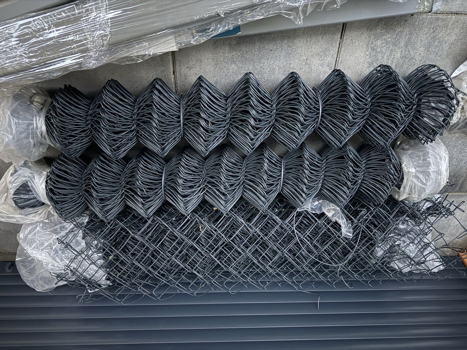 Nowa prosta siatka druciana pleciona. 3 Sztuki.