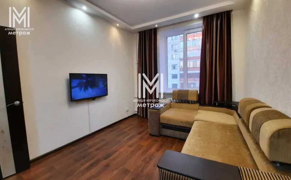 Продам 2х комнатную квартиру общей площадью 60 м2 метро Науки.