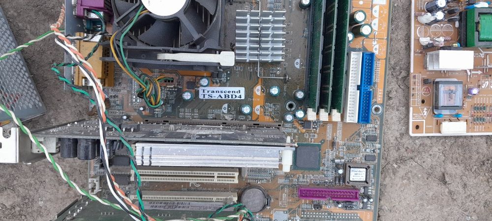 Радиодетали к компьютеру.