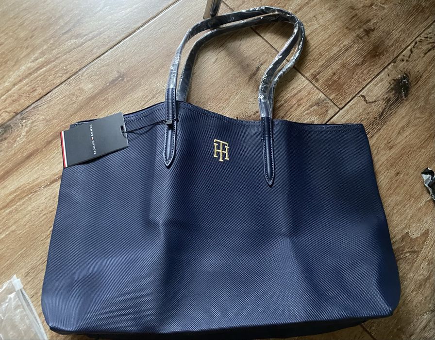 tommy hilfiger сумка