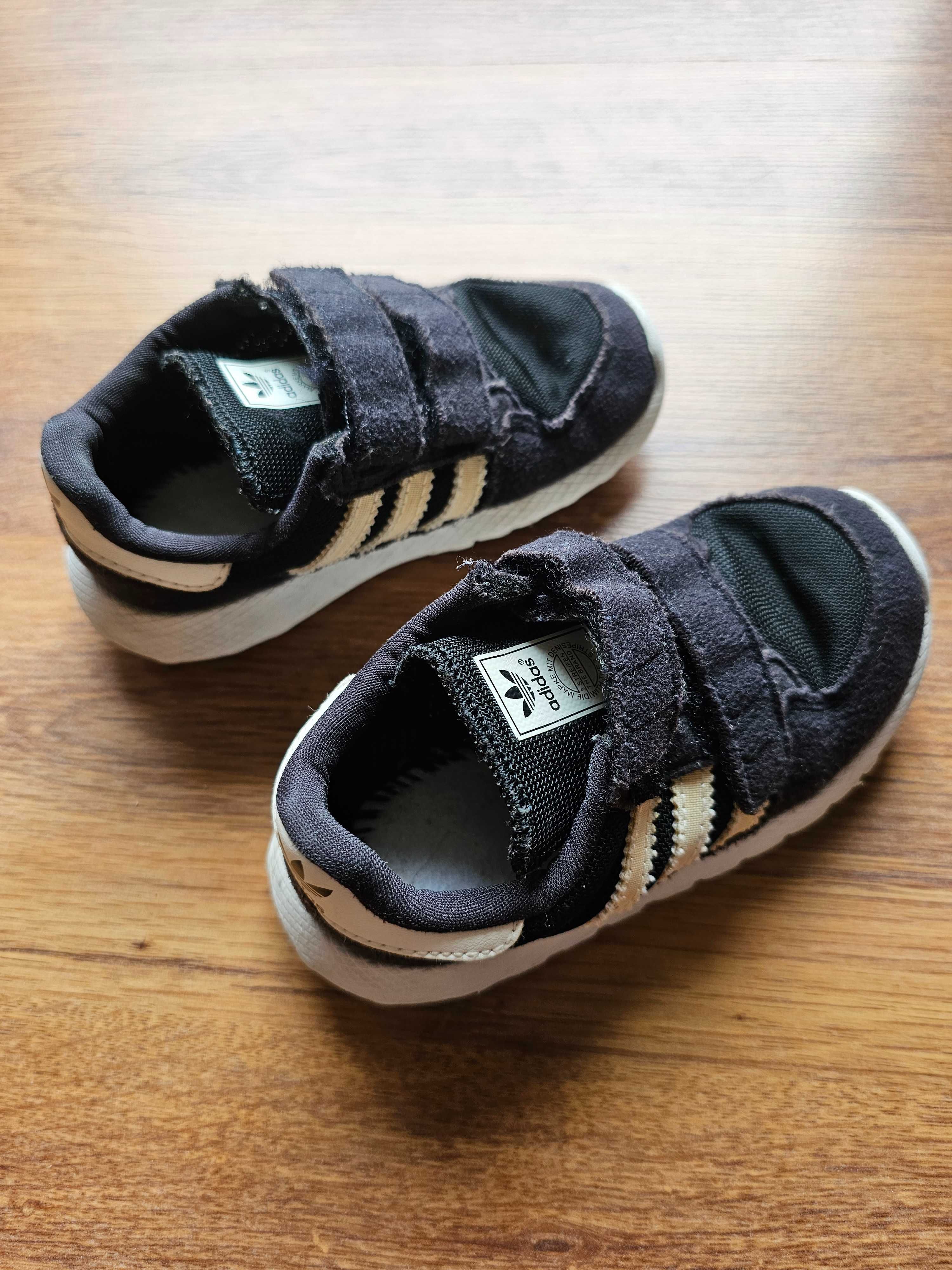 Buty dziecięce adidas rozmiar 23.